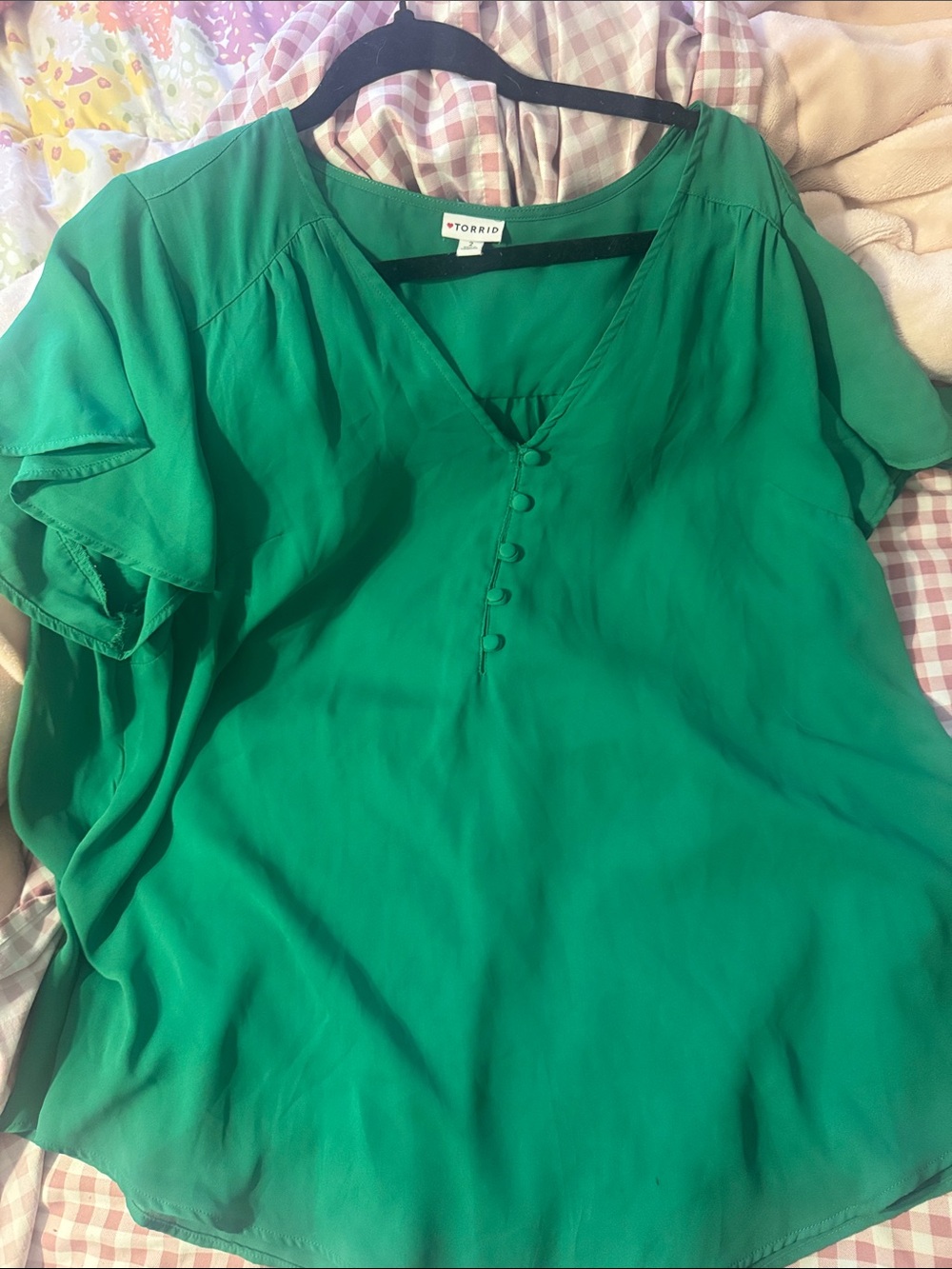 torrid Emerald Green V-Neck Button Front Blouse size 2
